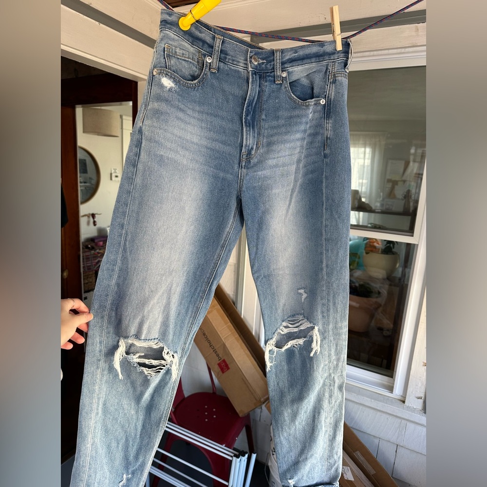 American Eagle Mom Jean
